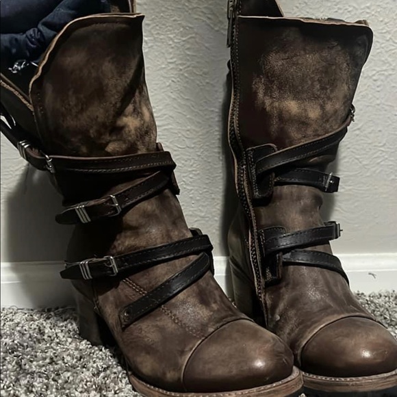 freebird Shoes - FreeBirds brown boots